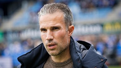 Feyenoord Robin van Persie ile yollarını ayırdı!